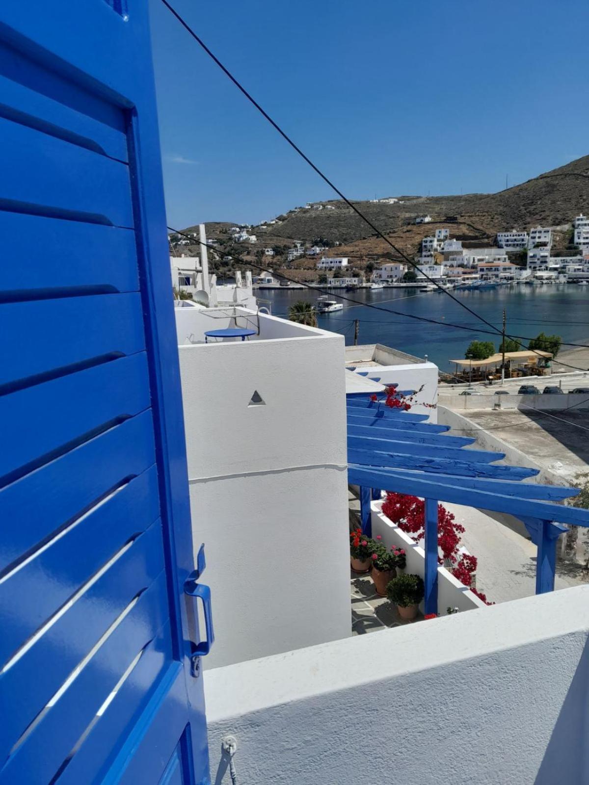 Martinos Studios, Merihas Port Китнос Экстерьер фото
